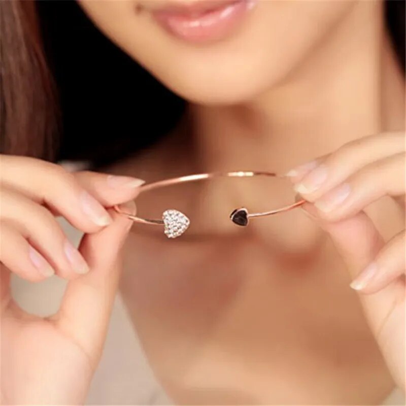 Pulsera Con Apertura De Puño Brazalete Con Doble Corazón De Cristal Ajustable 3
