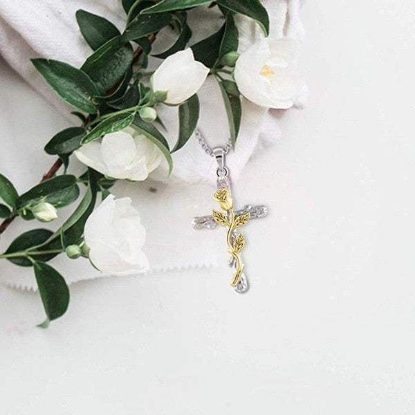 Collar con colgante clásico de aleación de Jesús para mujer y niña, colgante Vintage de Cruz rosa, adornos religiosos góticos 3