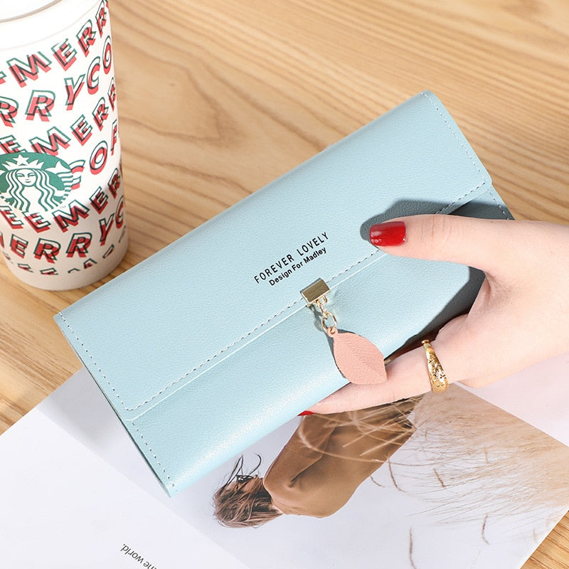 Cartera larga de cuero sintético para mujer