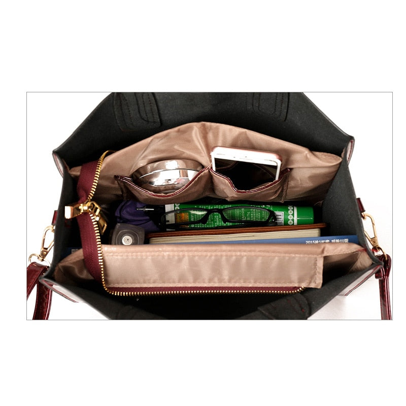 3 juegos de bolsos de charol 3