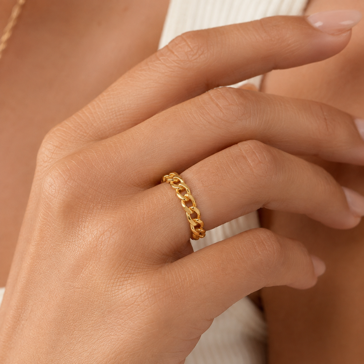 Anillo Dorado Eslabones Chic
