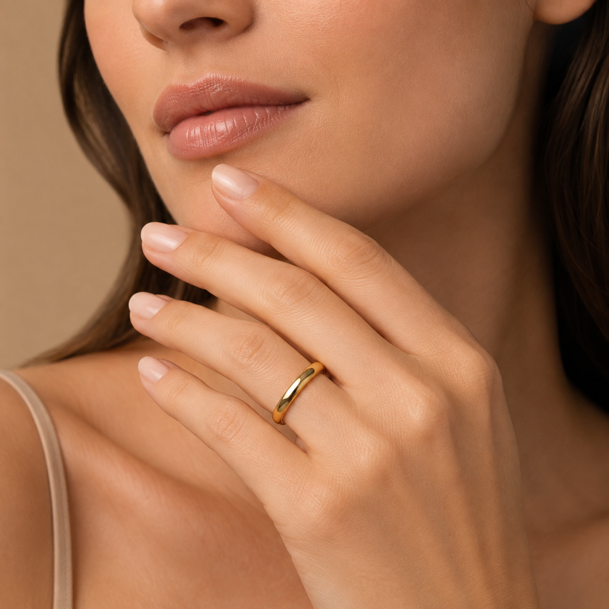 Anillo Dorado Clásico Esencia