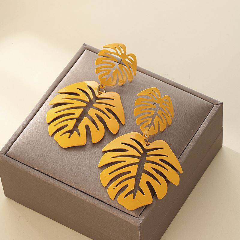 Pendientes De Gota De Hojas Huecas Para Mujer